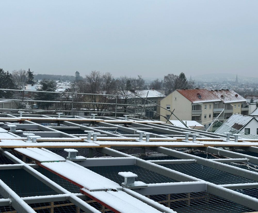 General conditions on site during the cold winter period.