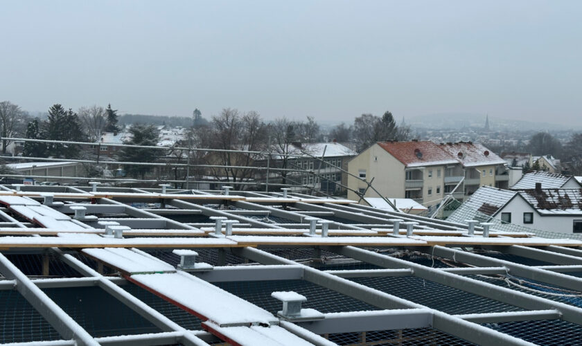 General conditions on site during the cold winter period.